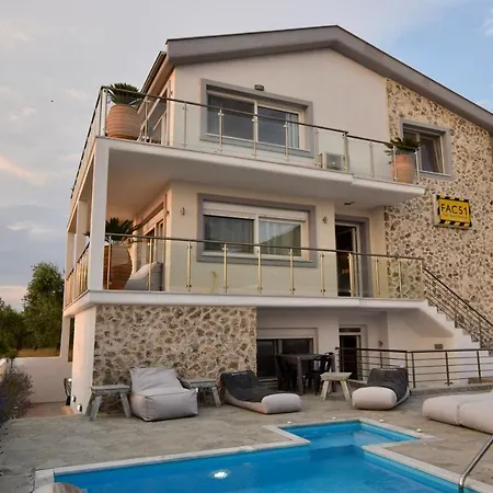 The Hacienda * Skala Rachoni (Thasos)